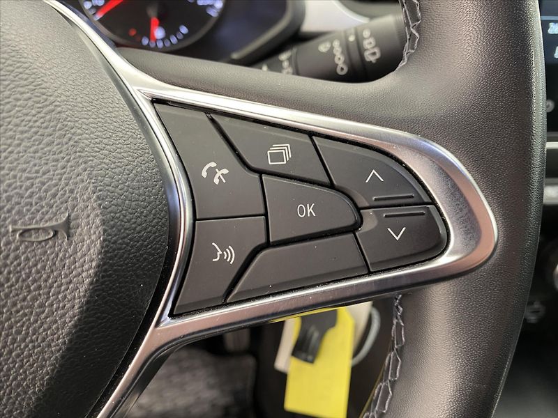 Renault Captur 1,0 TCe 67kW 1. maj. ČR - fotka 15 z 29