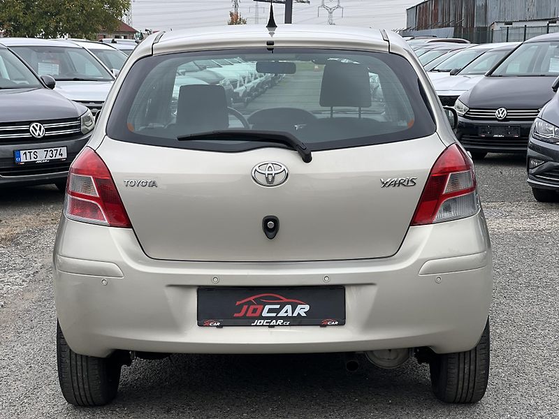 Toyota Yaris 1.3VVT-i 74kw KLIMA PŮVOD ČR  - fotka 6 z 38