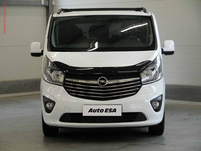 Opel Vivaro (2018) 1.6CDTi L2 9míst, 2.maj, AC - fotka 2 z 20