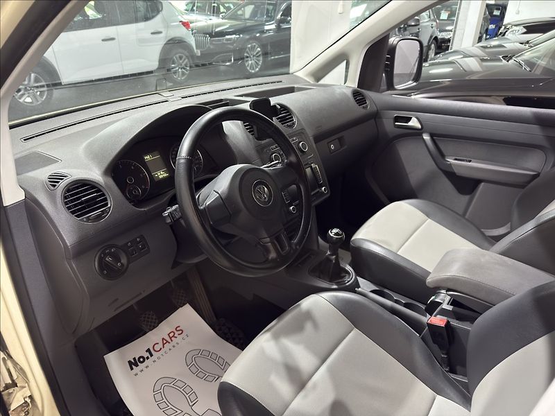 Volkswagen Caddy 1,6   TDI MAXI 7 MÍST SERVIS - fotka 6 z 20