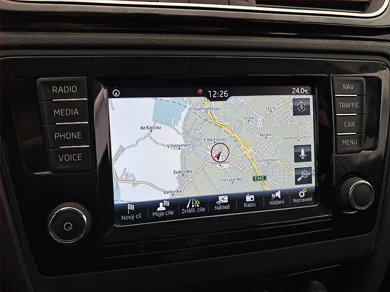 Škoda Rapid (2018) Style 1.0 TSI, Serv.kniha - fotka 13 z 18