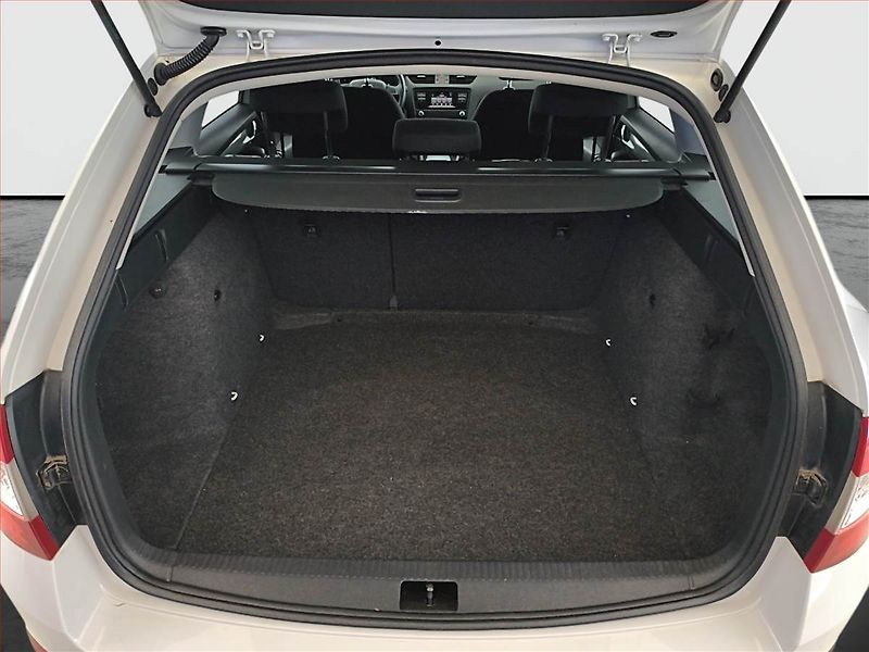 Škoda Octavia (2015) 1.4 TSI, Serv.kniha - fotka 13 z 13