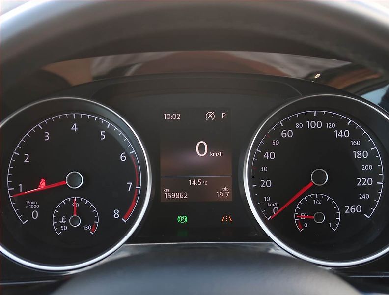 Volkswagen Touran (2017) Highline 1.8 TSI, Automat - fotka 11 z 22