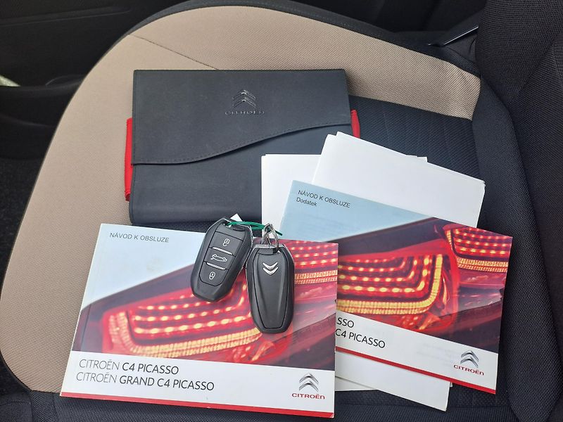 Citroën C4 Picasso (2014) 1.6 ČR 1. MAJITEL, PĚKNÝ STAV - fotka 31 z 32