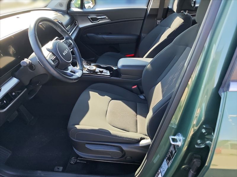 Kia Sportage 1,6 TGDI Exclusive AT - fotka 6 z 11