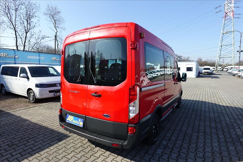 Ford Transit 2,2 TDCi  L2H2 9MÍST BUS KLIMA - fotka 9 z 40