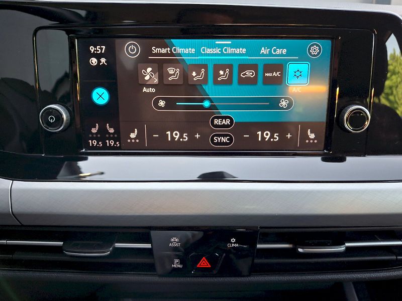 Volkswagen Golf (2020) Life 1,5TSi 96kW - fotka 26 z 33