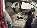 Volkswagen Touran 2,0   TDI DSG 103KW HIGHLINE - náhled 25