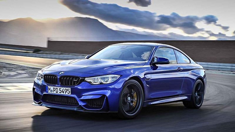 BMW M4 CS