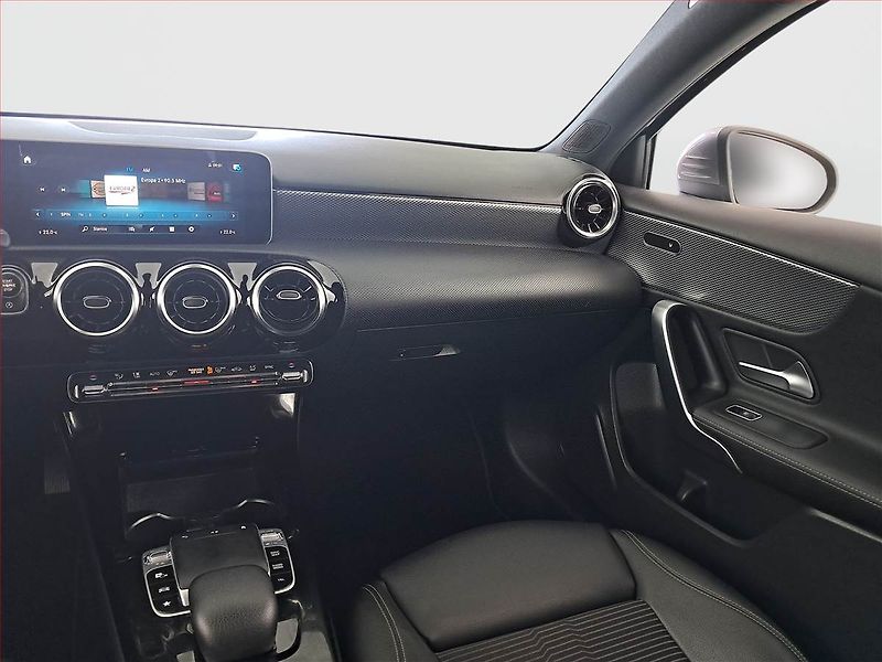 Mercedes-Benz Třídy A (2019) Progressive A 180 d, Automat - fotka 8 z 18