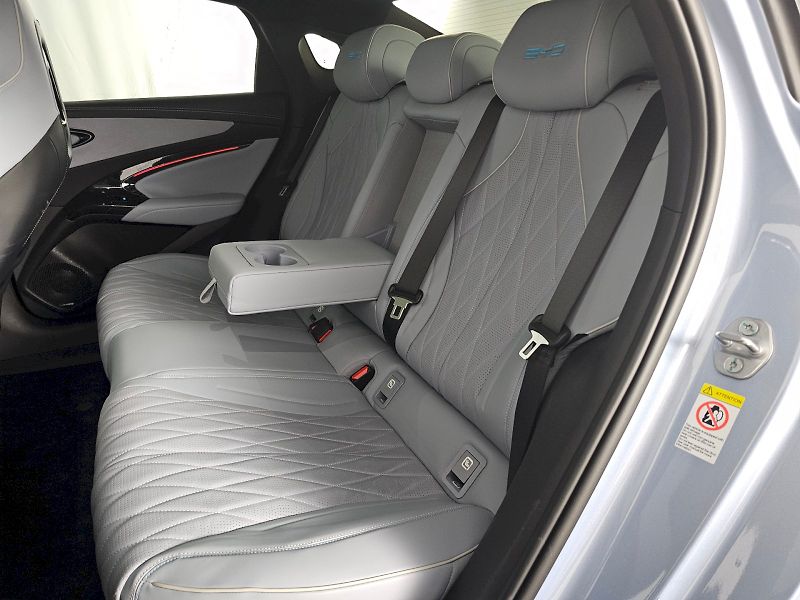 BYD Seal (2025) 82,5kWh 313k DESIGN RWD - fotka 7 z 39