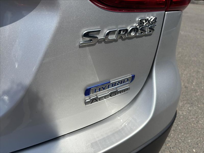 Suzuki SX4 S-Cross 1,4 HEV 4x4 Premium ADAPTIV - fotka 32 z 40