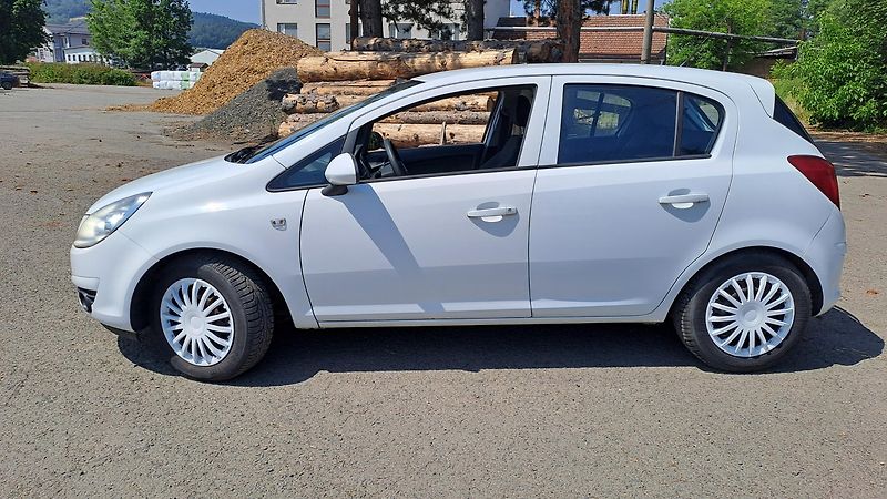 Opel Corsa 1.3 CDTI ENJOY Klima - fotka 4 z 25