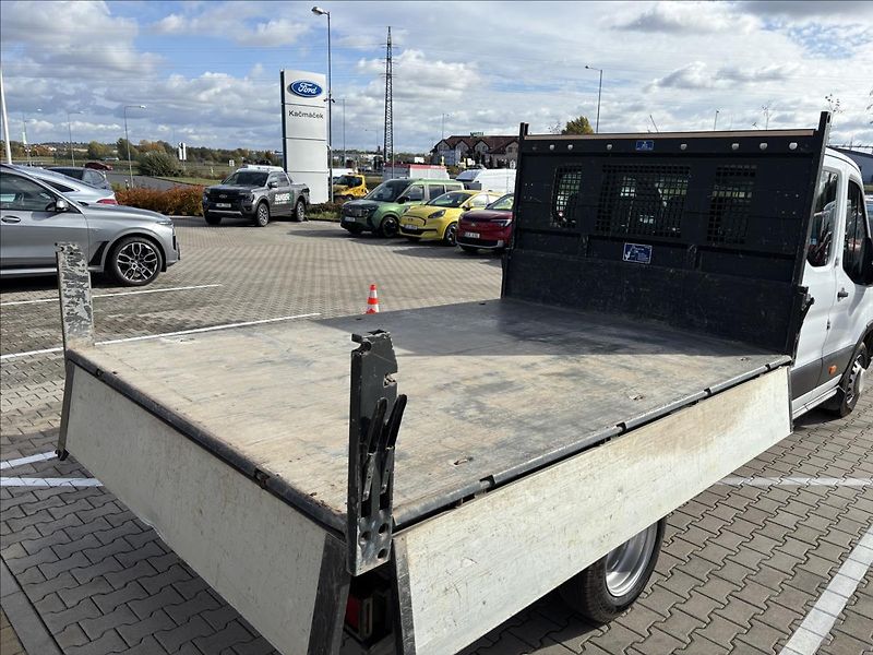 Ford Transit 2,0 EcoBlue 125kW Trend L4 - fotka 18 z 45