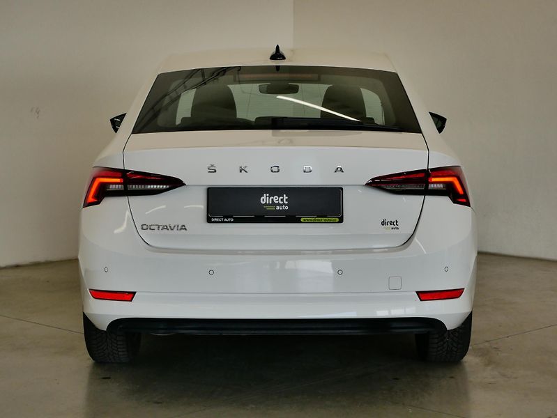 Škoda Octavia - fotka 6 z 24