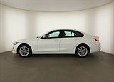 BMW Řada 3 (2024) 318 i - náhled 2