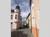 AutoMatky dlouhodobě trápí nedostatek bezpečnosti pro pěší v lokalitě Starého města, která je obytnou zónou. Řidiči například opakovaně překračují povolenou rychlost, jsou neohleduplní a parkují mimo vyznačená parkoviště.
