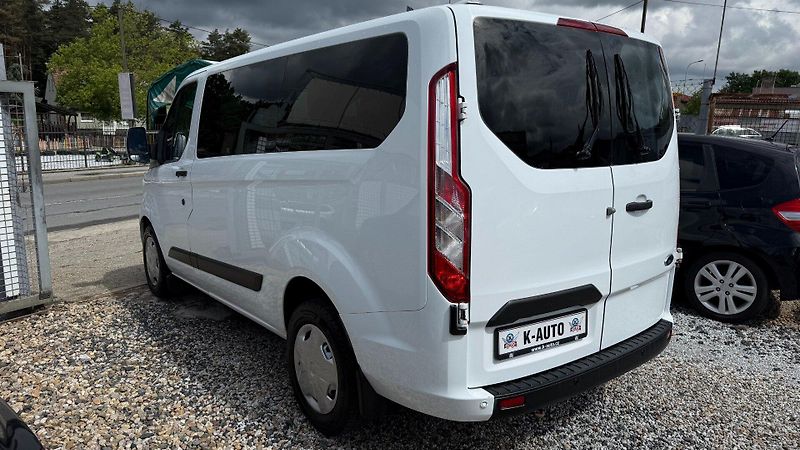 Ford Transit Custom (2018) 2.0TDCi 77kW *L1H1*9míst* - fotka 6 z 22