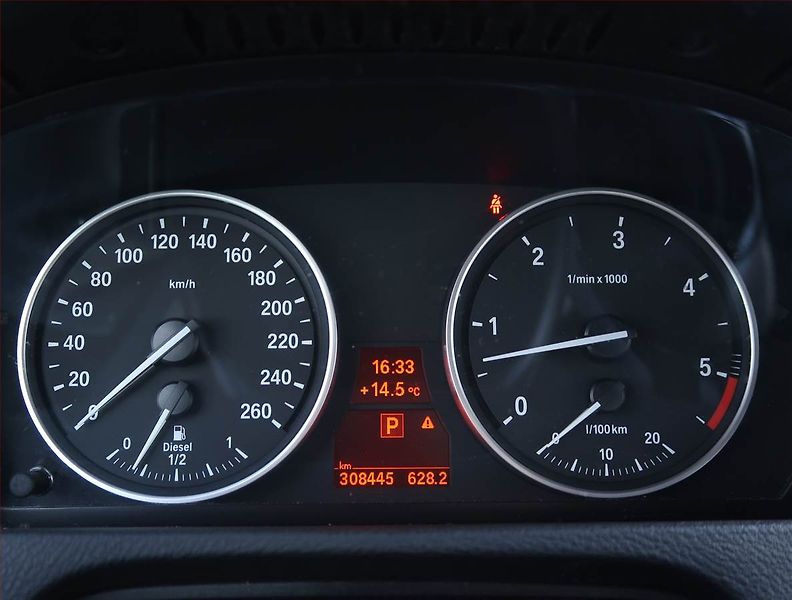 BMW X5 (2011) xDrive40d, 4X4, Automat, Navi - fotka 11 z 19