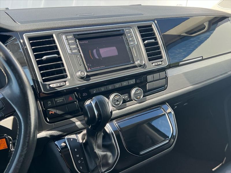 Volkswagen Multivan 2,0 TDi 7DSG 4Motion EDITION - fotka 18 z 29
