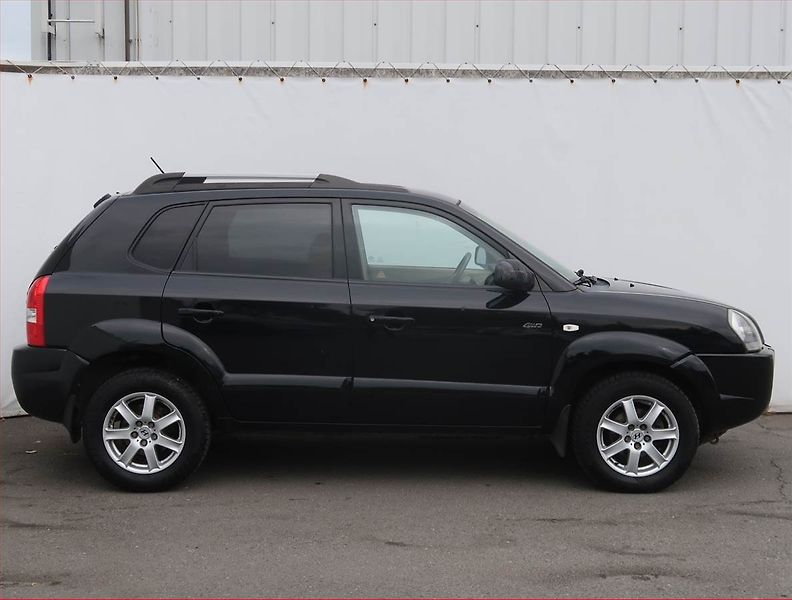 Hyundai Tucson (2007) 2.0 CRDi, 4X4, Serv.kniha - fotka 6 z 15