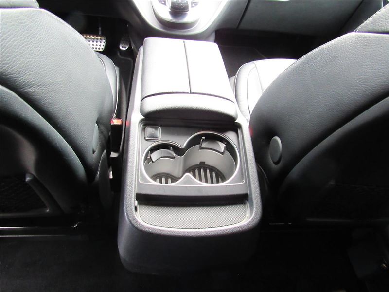 Mercedes-Benz Třídy V 2,1 V250 Avantgarde Long Autom - fotka 13 z 35