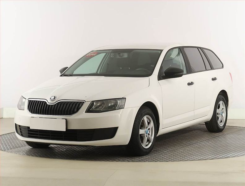 Škoda Octavia (2013) 1.6 TDI, Serv.kniha - fotka 2 z 16