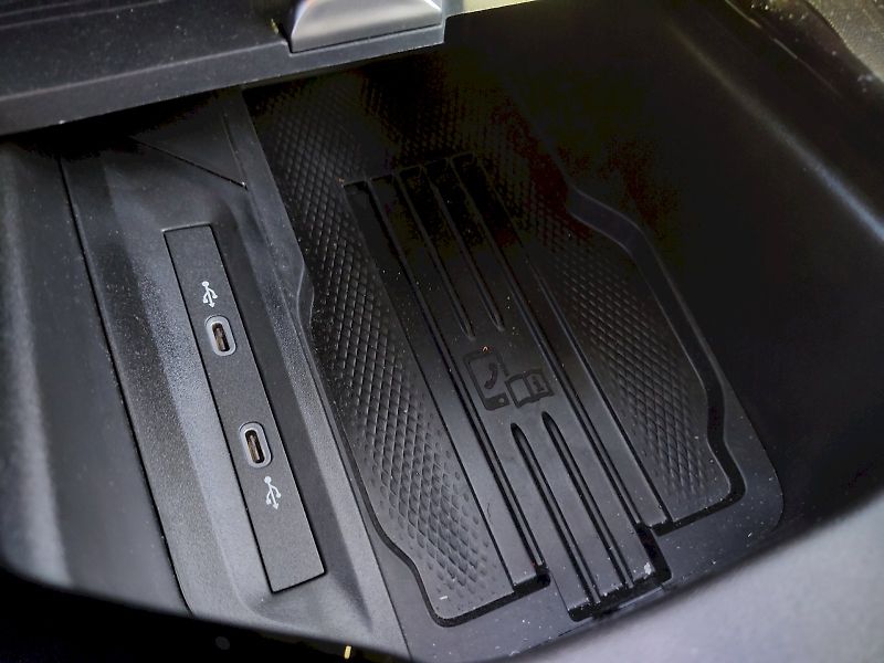Škoda Superb (2024) Selection 2,0 Tdi 110Kw DSg - fotka 20 z 36