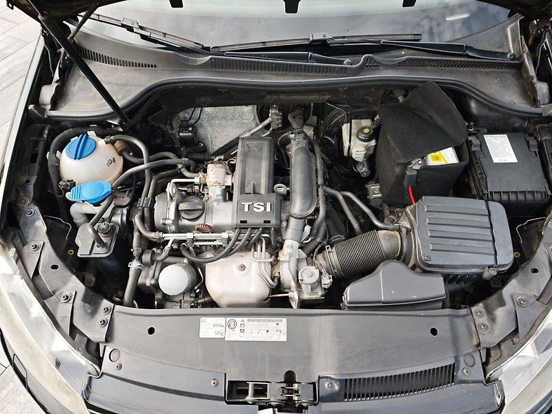 Volkswagen Golf (2012) 1,2 TSI 63 Kw Comfort - fotka 25 z 29