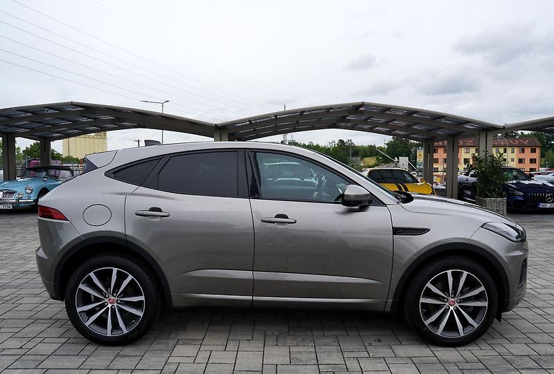 Jaguar E-Pace D200 4WD R-Dynamic/Aut/LED/fac - fotka 7 z 48