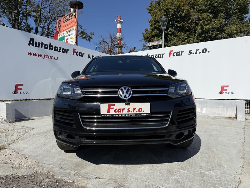 Volkswagen Touareg (2011) 3.0TDI R line 180kW - fotka 2 z 25