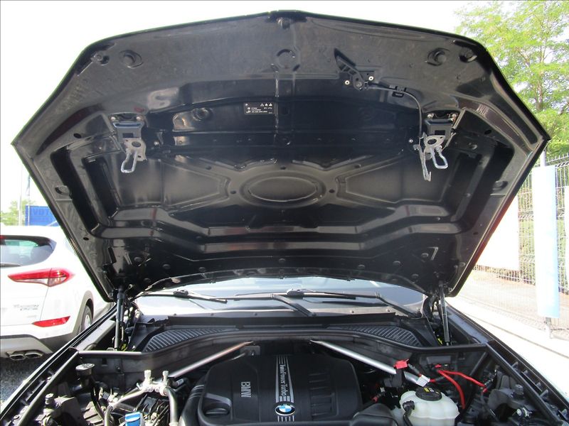 BMW X5 xDrive 30d M-Paket  ČR - fotka 70 z 70