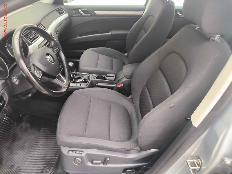 Škoda Superb (2014) 2.0 TDi 4x4, ČR, Outdoor, AT - fotka 9 z 22