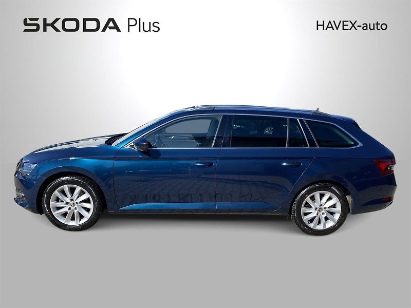 Škoda Superb (2023) Combi 2.0 TDI DSG Style - fotka 3 z 35
