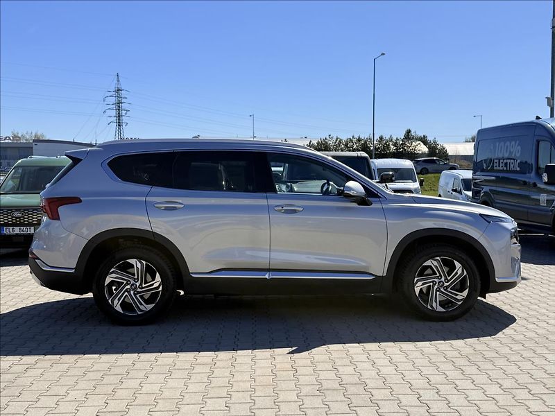 Hyundai Santa Fe 2,2 CRDi 142 kW Smart DPH CZ - fotka 6 z 30
