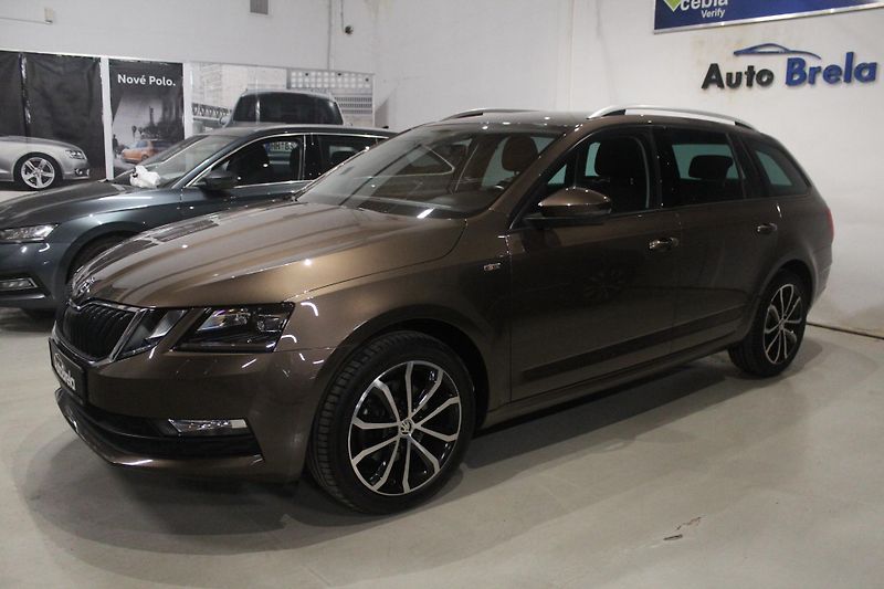 Škoda Octavia (2019) 1.5 TSI 110kW Style LED 2019 - fotka 2 z 19