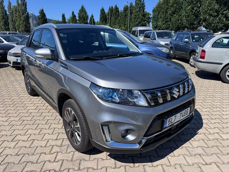 Suzuki Vitara (2019) 4X4 103 KW BOOS. TAŽNÉ 1.MAJ - fotka 7 z 50
