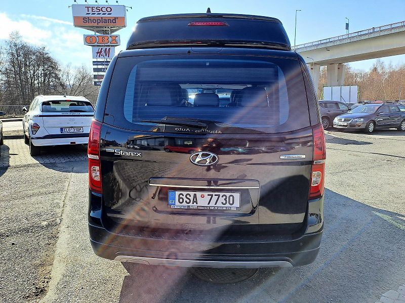 Hyundai H 1 (2019) GRAND STAREX 2.5 CRDi AT 2WD - fotka 4 z 26