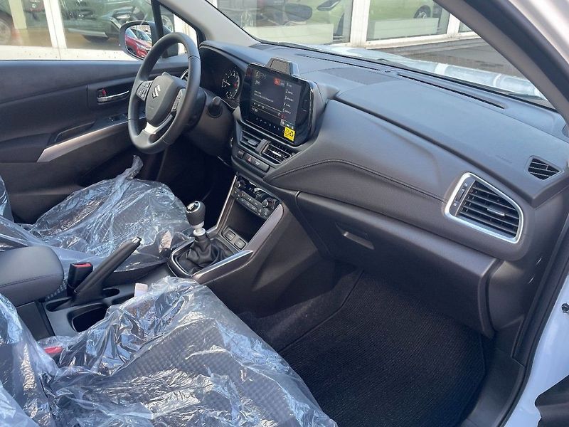 Suzuki S-Cross 4x4 Premium - fotka 9 z 10