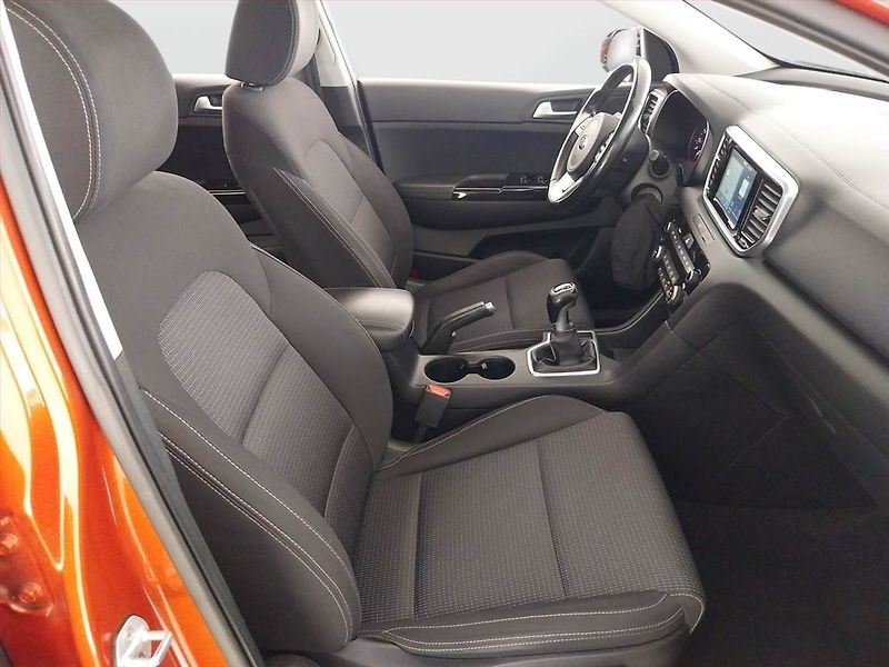 Kia Sportage (2019) 1.6 GDI, Serv.kniha, Navi - fotka 9 z 19