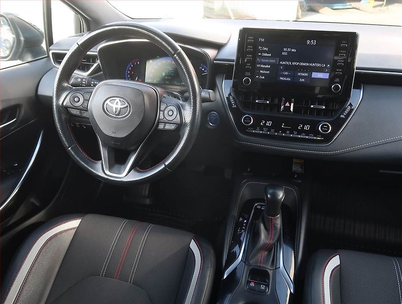 Toyota Corolla (2021) 2.0 Hybrid - fotka 7 z 27