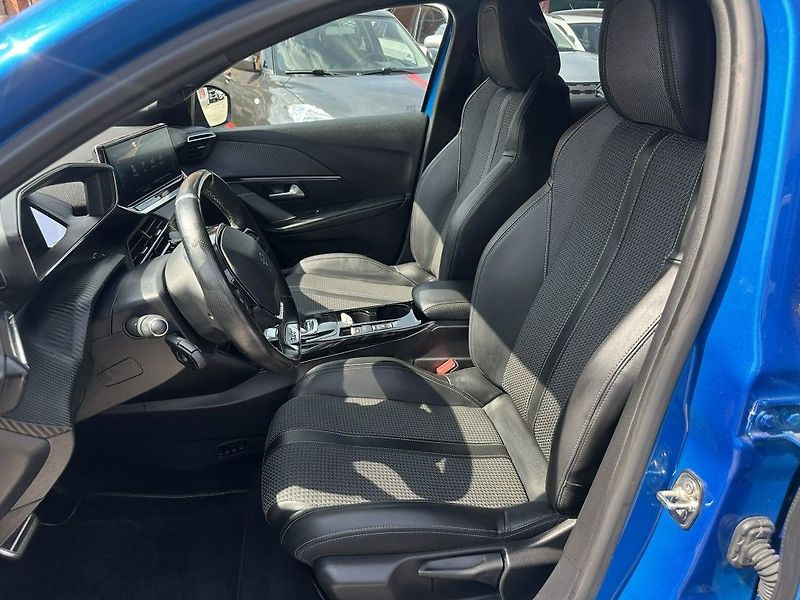 Peugeot 208 electric drive 100kW e GT Line - fotka 14 z 25