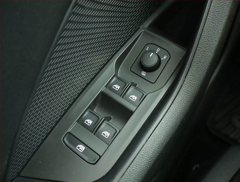 Škoda Octavia (2022) Ambition 2.0 TDI, ČR,1.maj - fotka 14 z 15