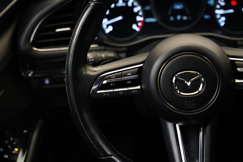 Mazda 3 - fotka 15 z 27