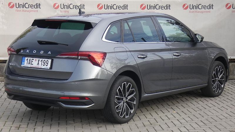 Škoda Scala 1.0 TSI Drive - fotka 3 z 24