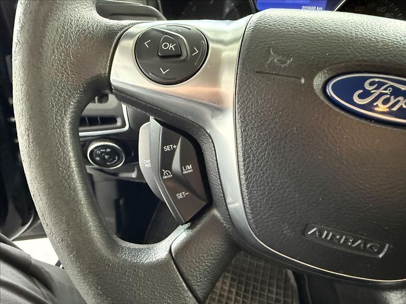 Ford Focus 1,6   TDCi 70kW,TREND,SERVISKA - fotka 13 z 17