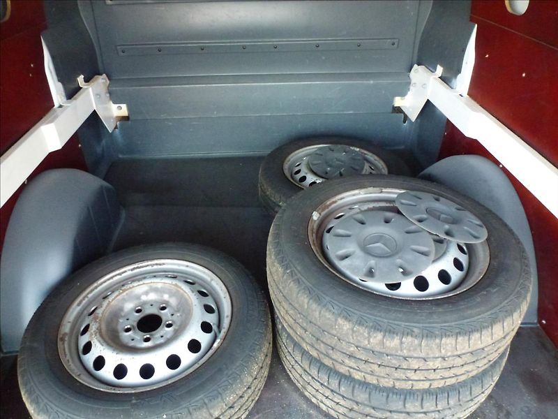 Mercedes-Benz Vito 2,2 113CDI  KAWA 5 míst - fotka 19 z 46