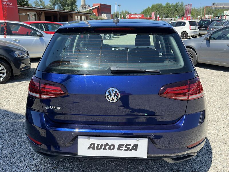 Volkswagen Golf (2019) 1.6 TDi, AC, temp - fotka 5 z 16