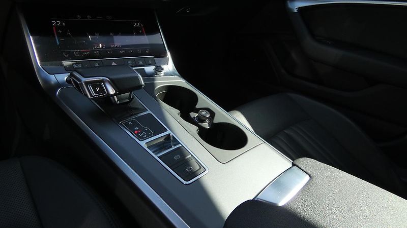 Audi A6 ALLROAD QUATTRO 3.0 45 TDI qua - fotka 6 z 24