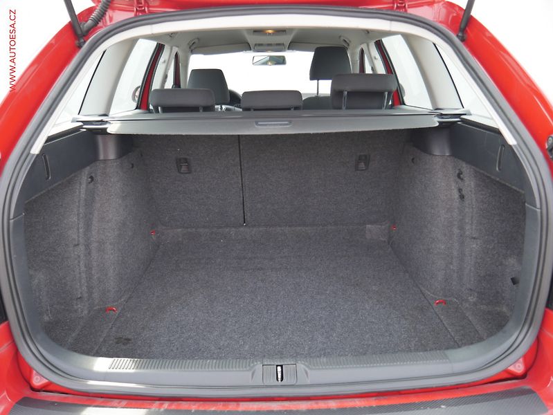 Škoda Octavia (2011) 1.2 TSi, ČR, Active, AC - fotka 7 z 18
